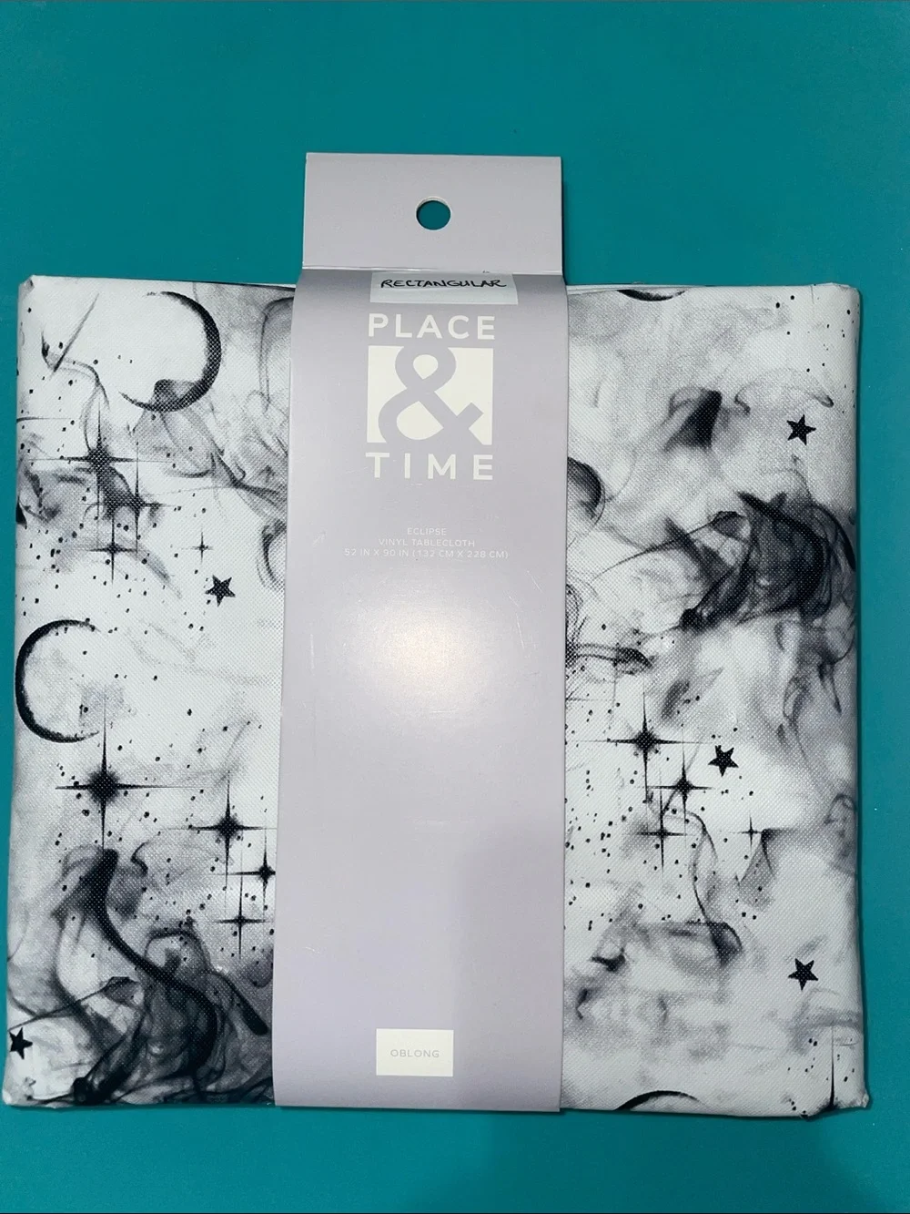 Place & Time “eclipse” 52” x 90” vinyl tablecloth with light flannel backing-NWT